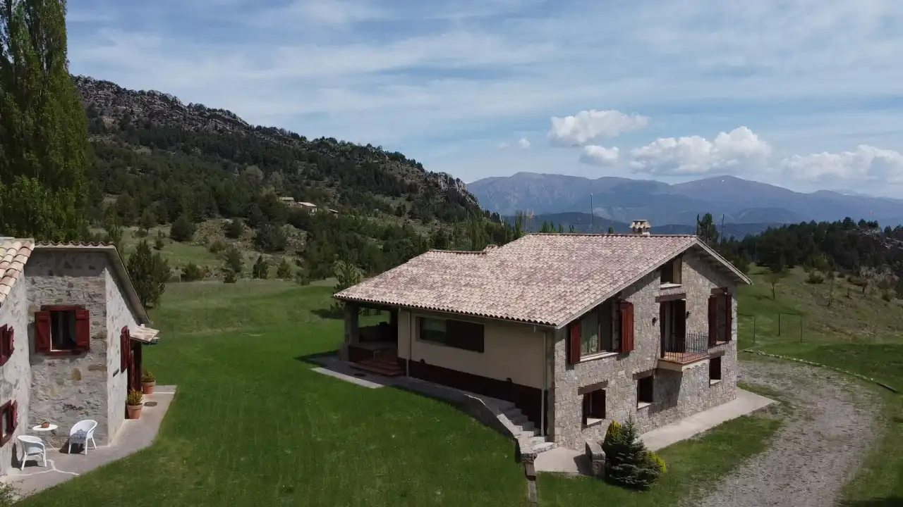 Außenansicht von Country house zum Verkauf in Vallcebre mit Heizung, Privatgarten und Möbliert