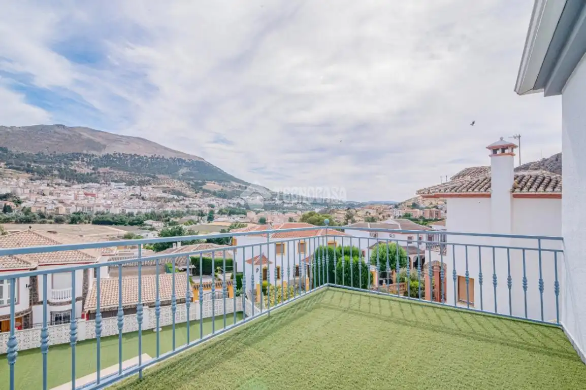 Exterior view of Houses for sale in Loja  with Air Conditioner, Terrace and Balcony