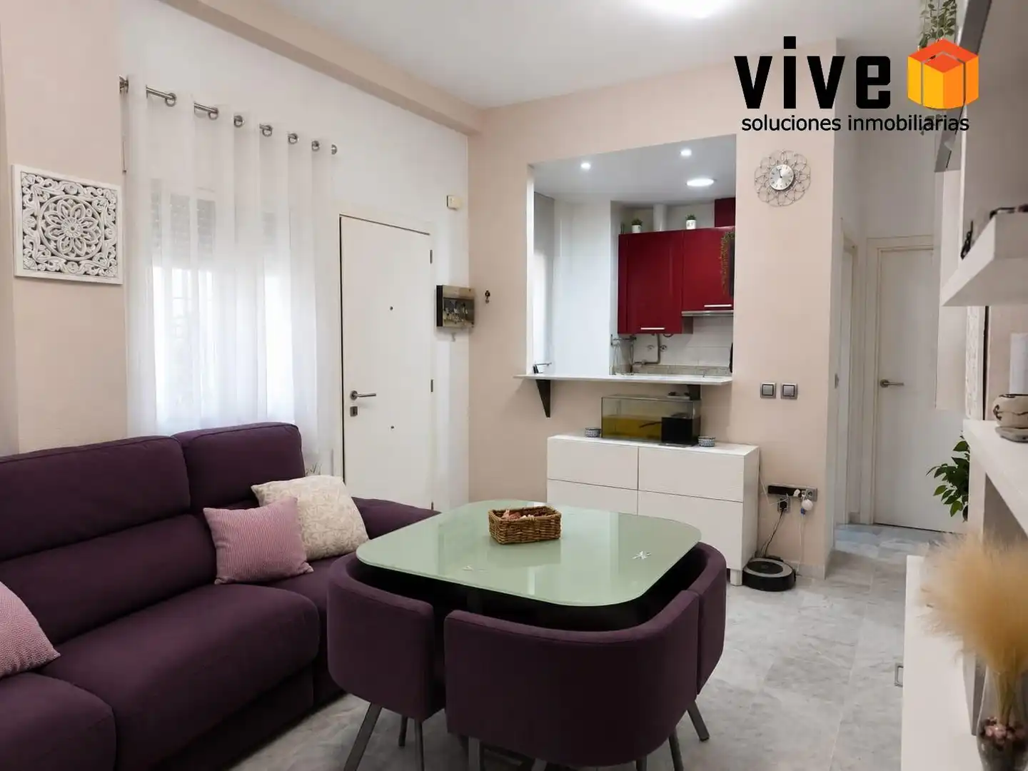 Living room of Flat for sale in Sevilla  with Heating, Storage room and Furnished