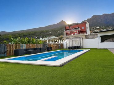 Casa amb piscina en venda a Travesía Los Barreto