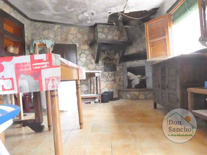 Kitchen of Houses for sale in Olivares de Duero