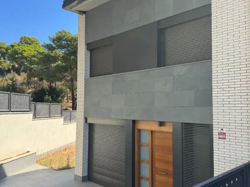 Terraced house with pool for sale in carrer can pau valls 12, imagen 5