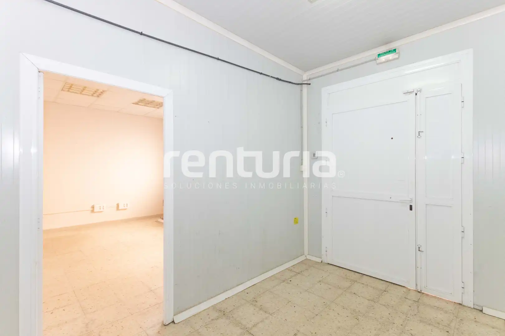 Local en venta en Valencia con Aire acondicionado y Amueblado