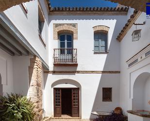 Vista exterior de Finca rústica en venda en Carmona amb Aire condicionat, Calefacció i Jardí privat