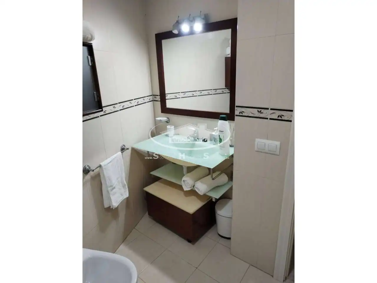 Badezimmer von Wohnung zur Miete in Sanlúcar de Barrameda mit Terrasse, Abstellraum und Möbliert
