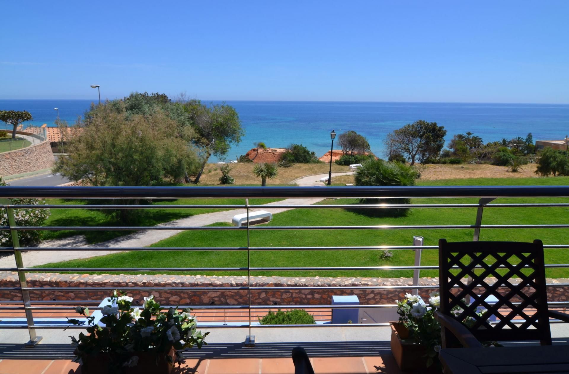 Duplex for sale in  Calle de Concha Espina 10, 03189 Dehesa de Campoa, Campoamor, Orihuela Costa, Orihuela