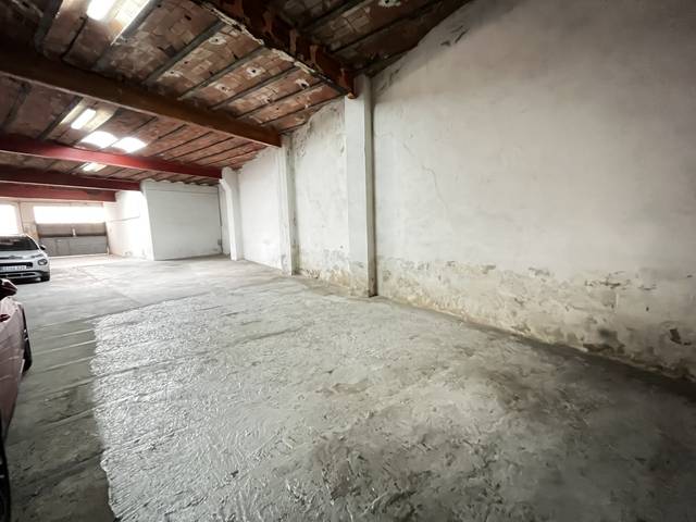 Local comercial en Venta en Calle Mossen Carles Feliu 10, 10 en Centre
