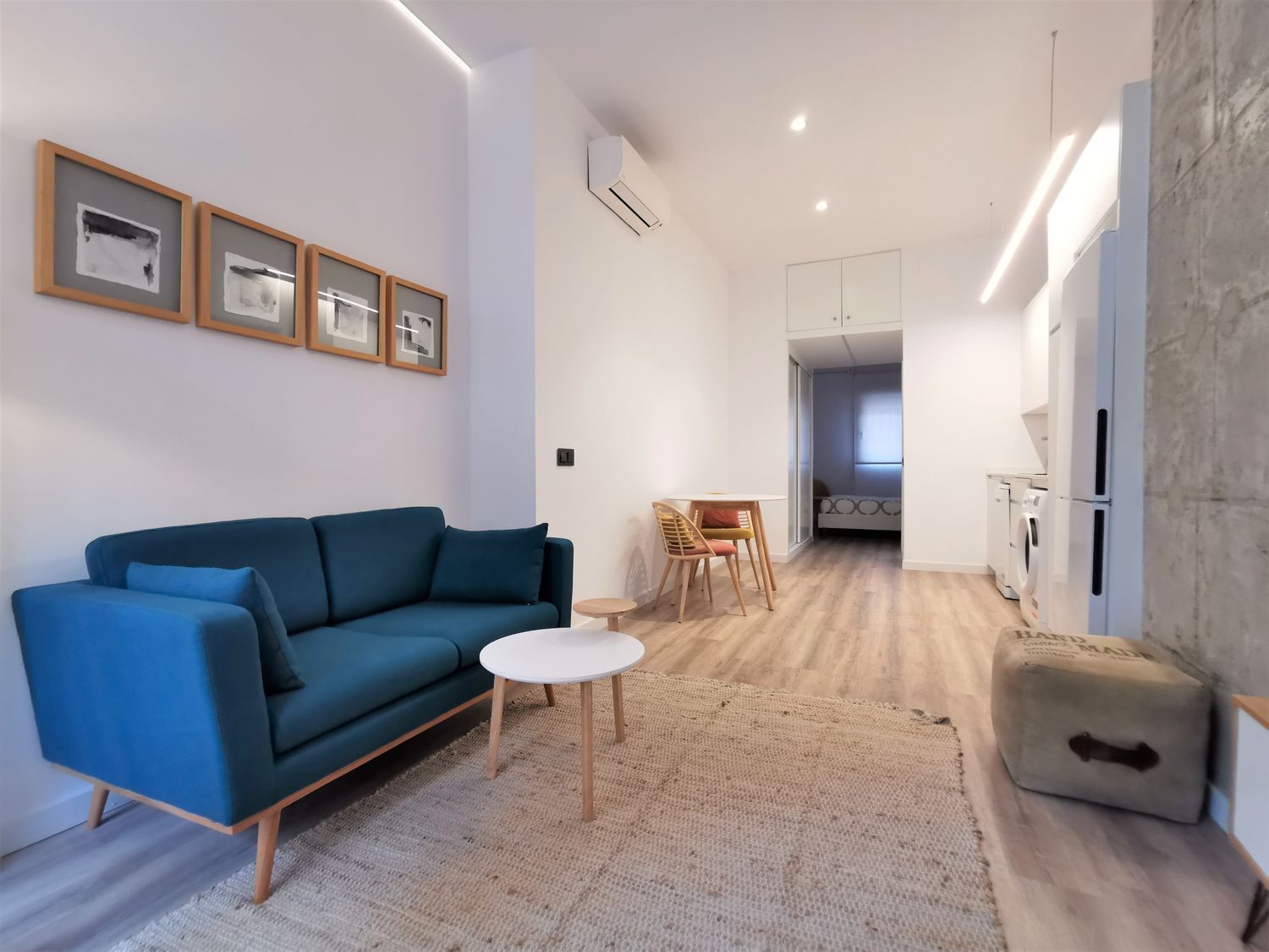 Living room of Apartment for rent in  Madrid Capital  with Air Conditioner
