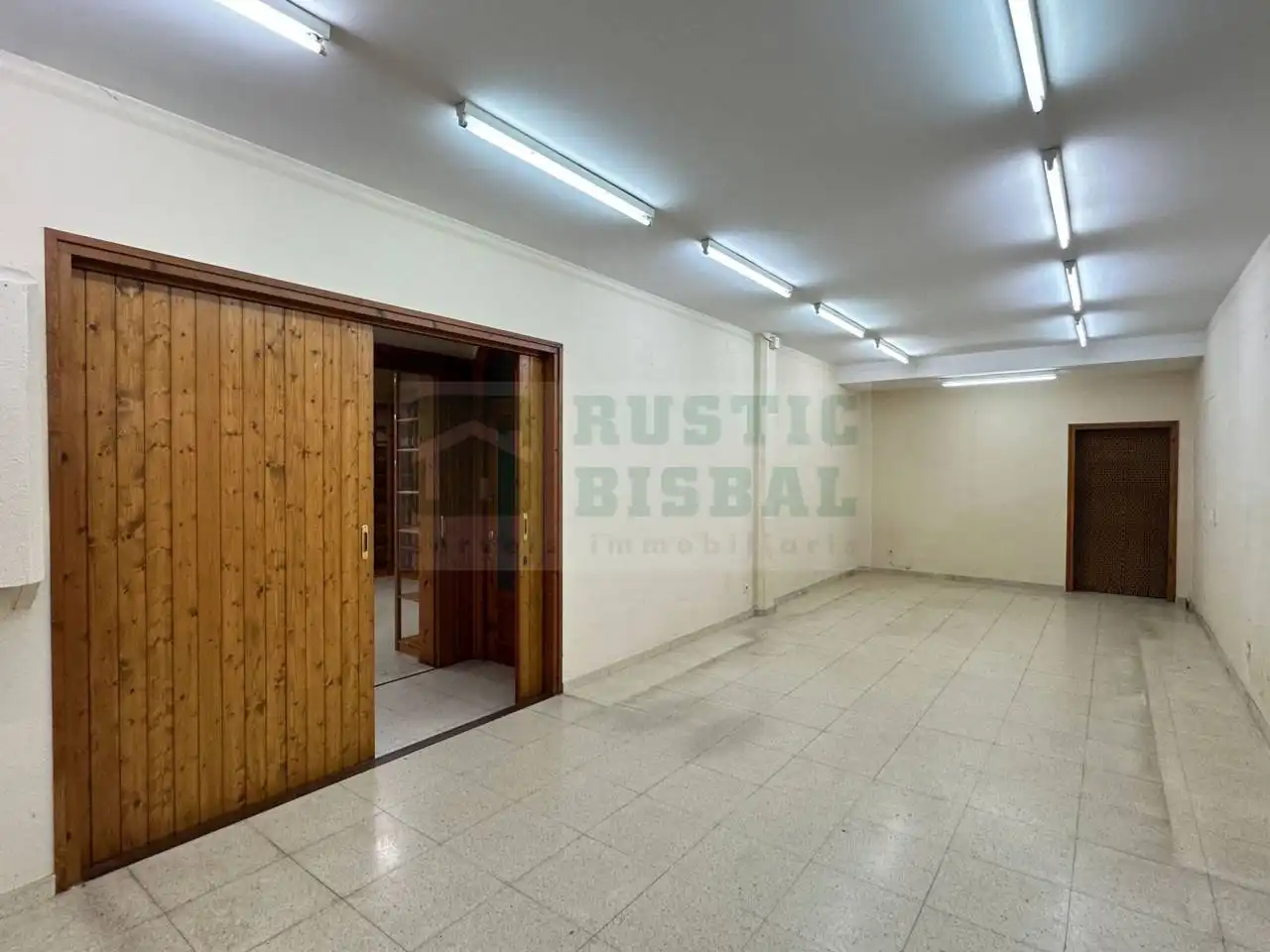 Local comercial de lloguer a La Bisbal d'Empordà, imagen 10
