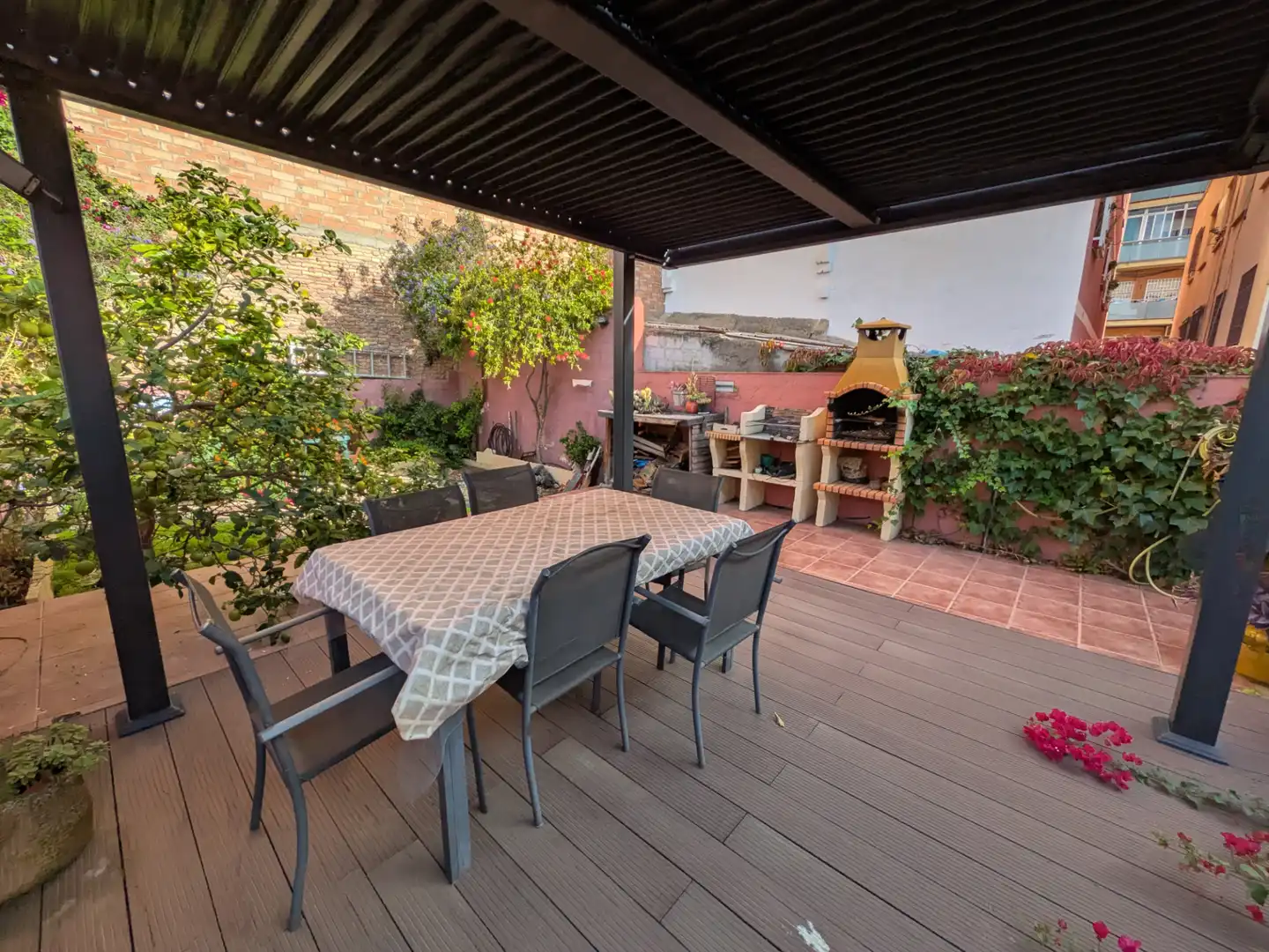 Terrassa de Casa adosada en venda en Gavà amb Calefacció, Jardí privat i Parquet