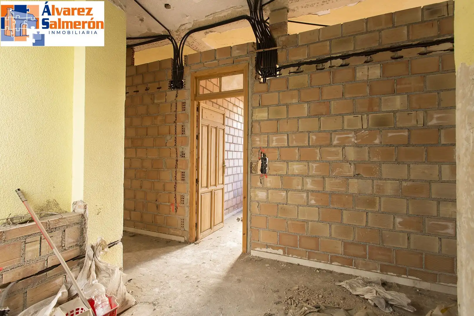 Flat for sale in Granada