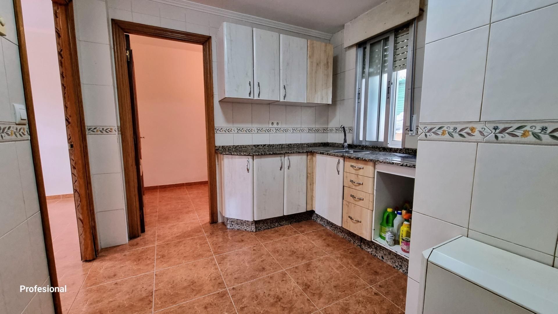 Kitchen of Flat for sale in Toreno  with Heating and Storage room