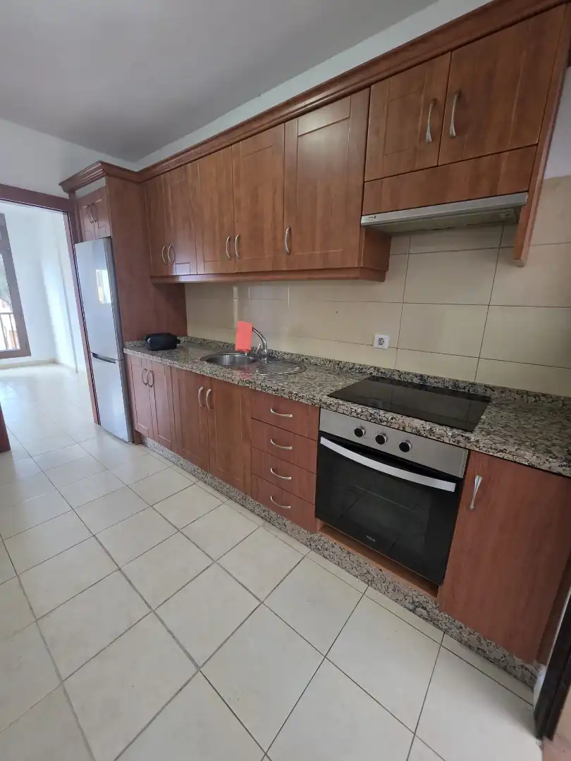 Küche von Wohnung zur Miete in Santa Úrsula mit Ofen und Waschmaschine