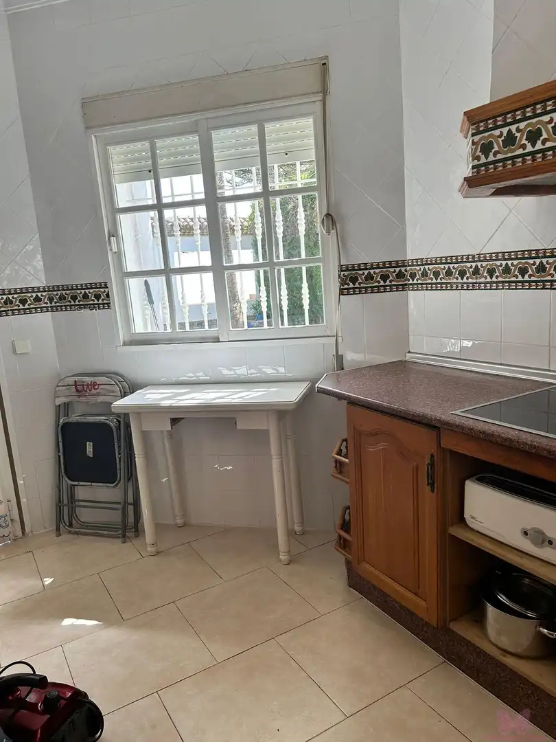 Villa mit Pool zum Verkauf in Los Gallos, imagen 4