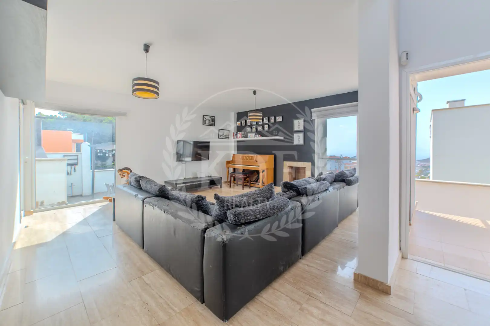 Sala de estar de Casa o chalet en venta en Arona con Aire acondicionado, Jardín privado y Parquet