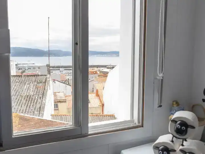Dormitori de Pis de lloguer en Ponteceso amb Parquet, Traster i Moblat