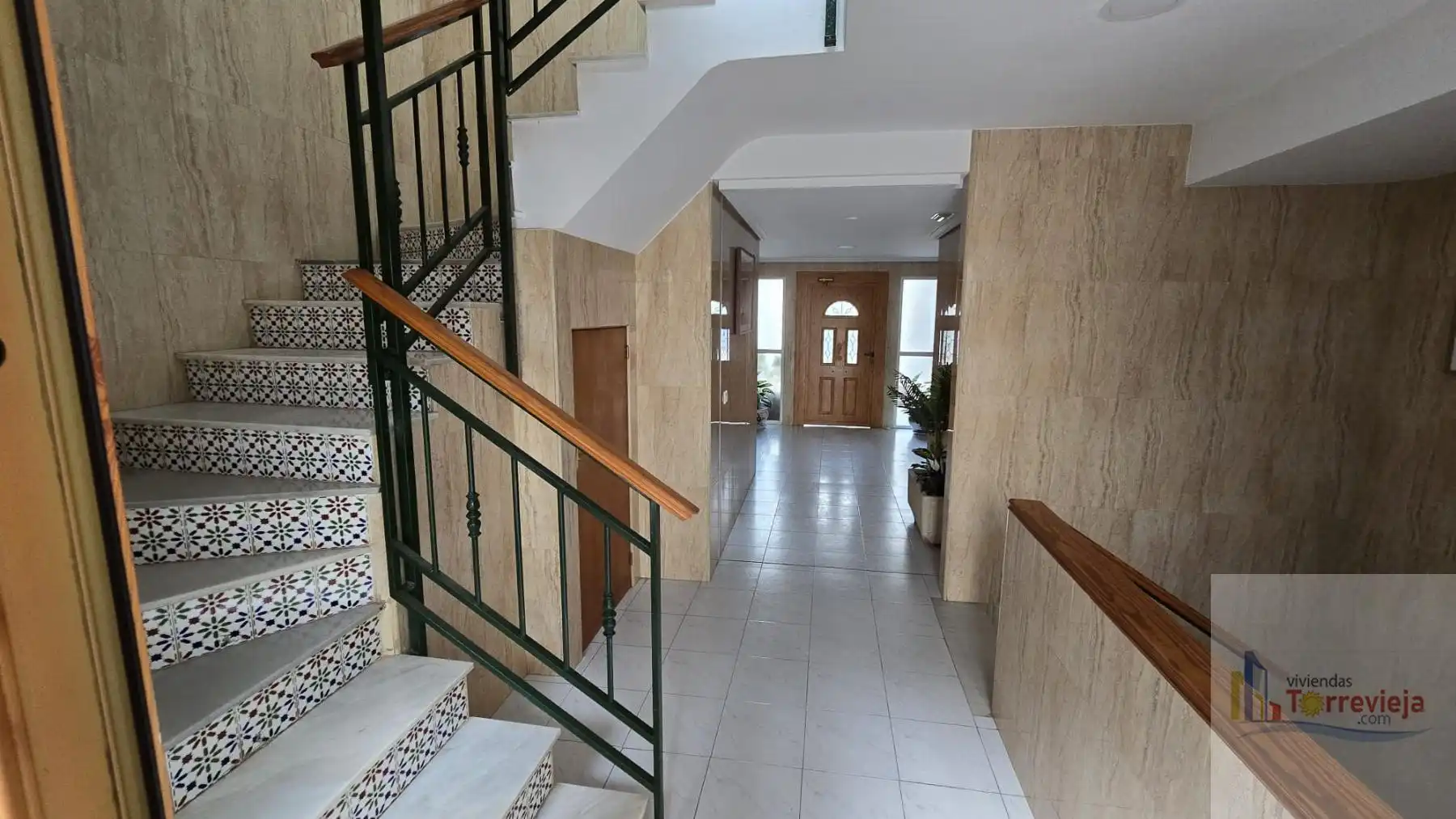 Wohnungen zum Verkauf in Torrevieja mit Klimaanlage, Terrasse und Abstellraum