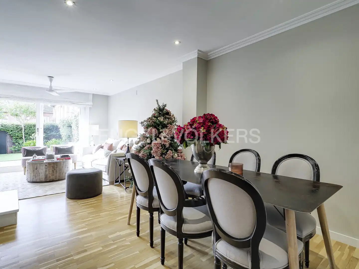 Menjador de Casa adosada de lloguer en Sant Cugat del Vallès amb Aire condicionat, Calefacció i Jardí privat