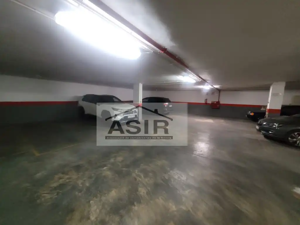 Individual for sale in Casc Urbà, imagen 4