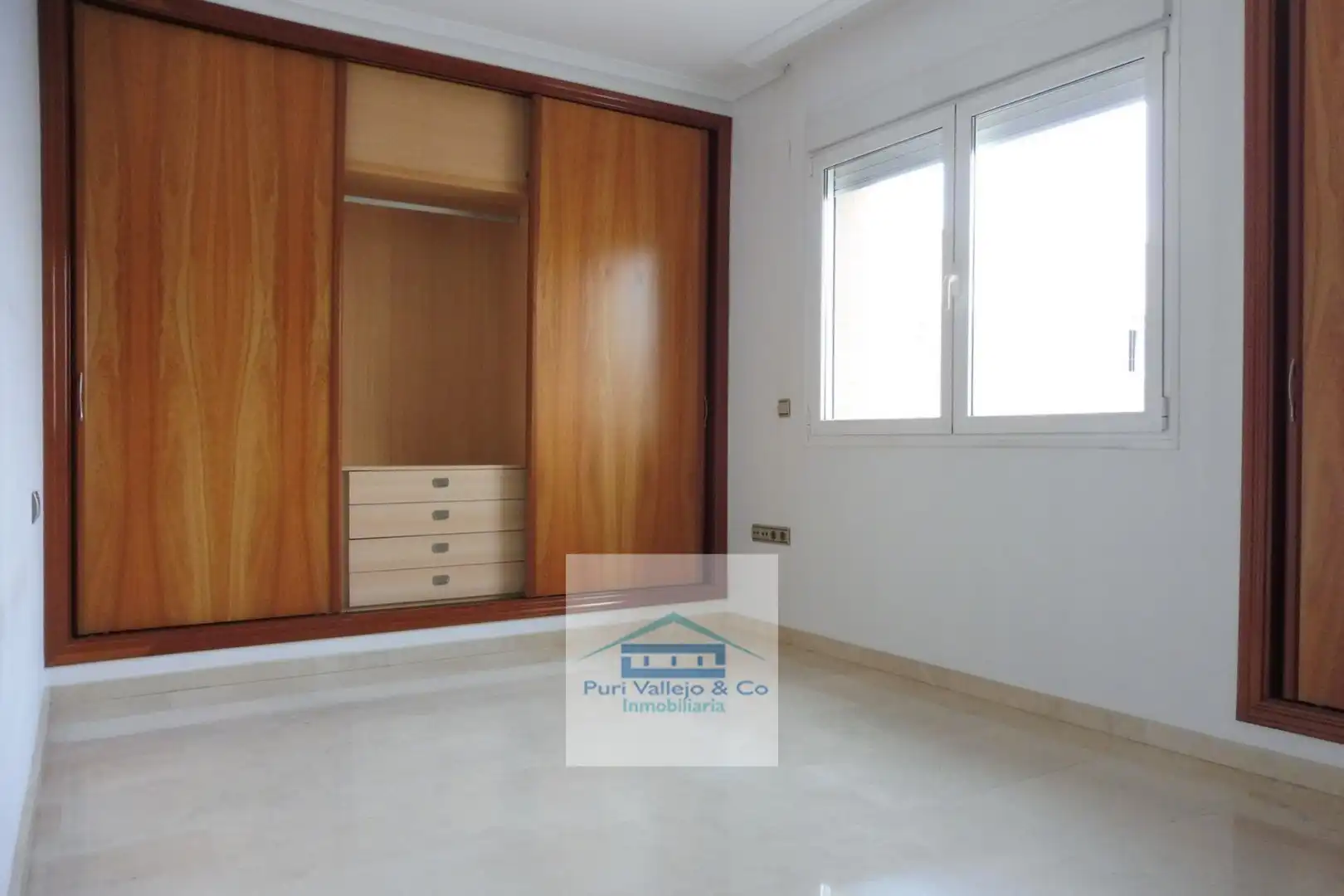 Bedroom of Flat for rent in Córdoba  with Air Conditioner, Terrace and Storage room