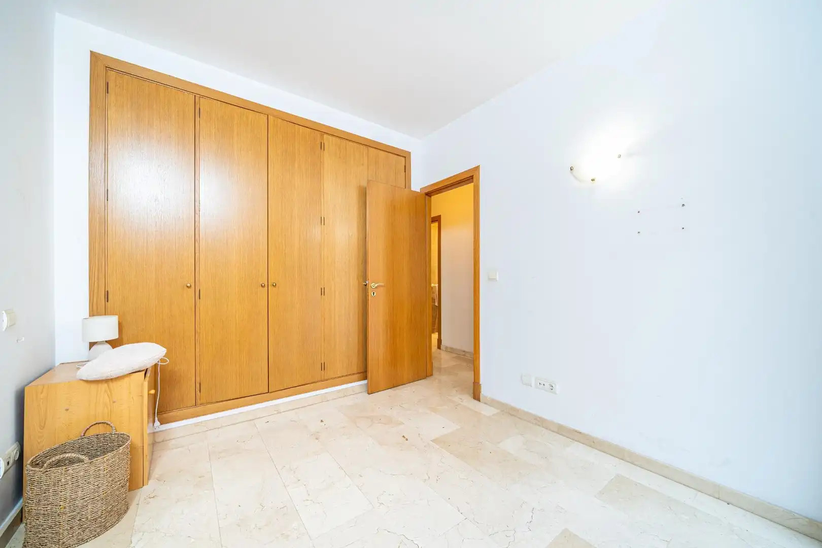Ground floor with lift for sale in Carrer de l'Illa de Rodes, imagen 26