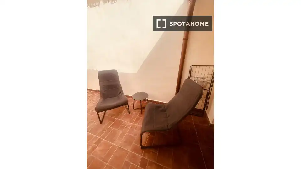 Vista exterior de Estudi per a compartir en Sagunto / Sagunt amb Aire condicionat, Terrassa i Moblat