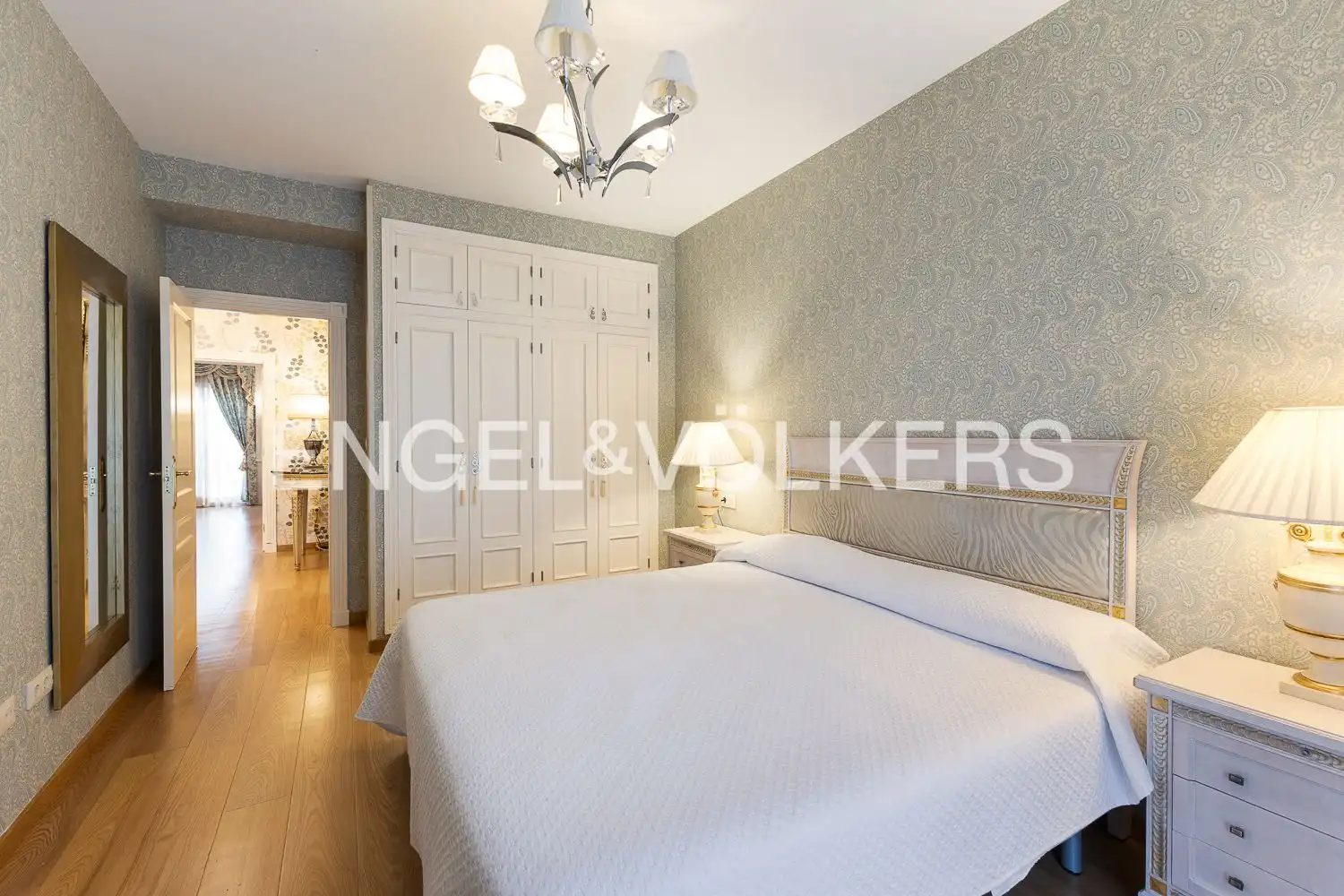Bedroom of Houses for sale in Valencia  with Air Conditioner, Heating and Terrace