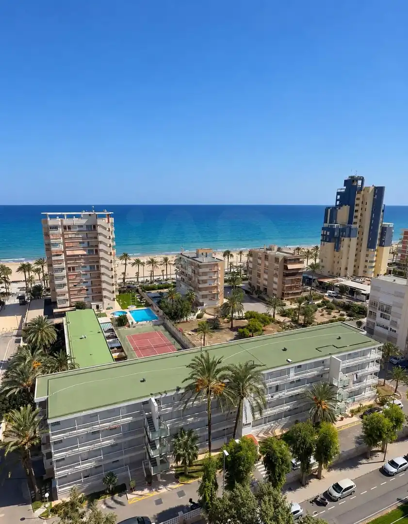 Vista exterior de Pis en venda en Playa de San Juan - El Cabo de las Huertas