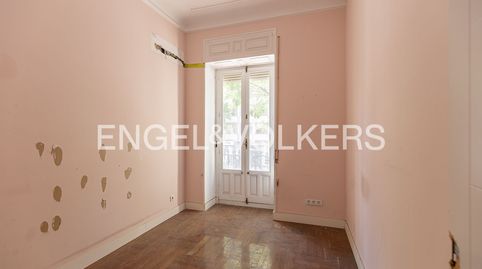 Photo 2 of Flat for sale in Recoletos, Madrid Capital
