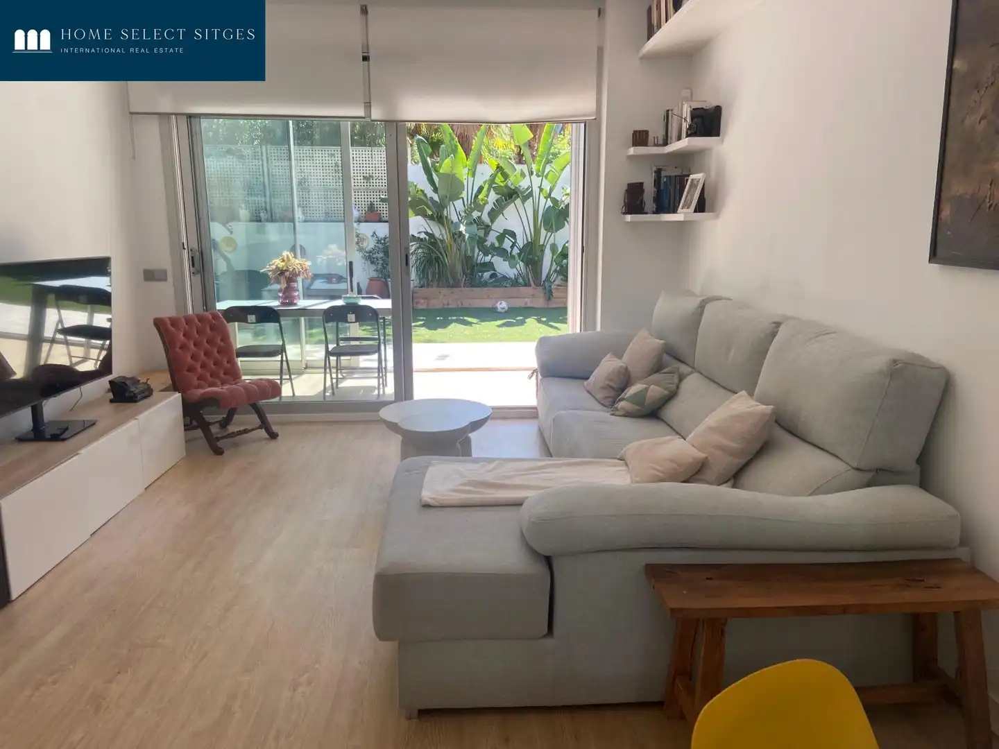 Living room of Ground floor for sale in Sitges  with Air Conditioner, Heating and Private garden