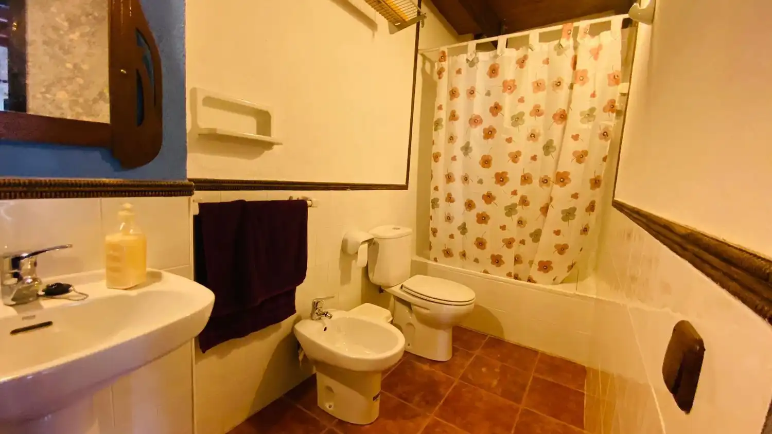 Badezimmer von Country house zum Verkauf in Alcudia de Veo mit Klimaanlage und Abstellraum