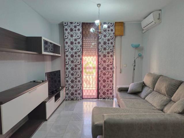 Piso en Alquiler en Avda. De los Ogíjares