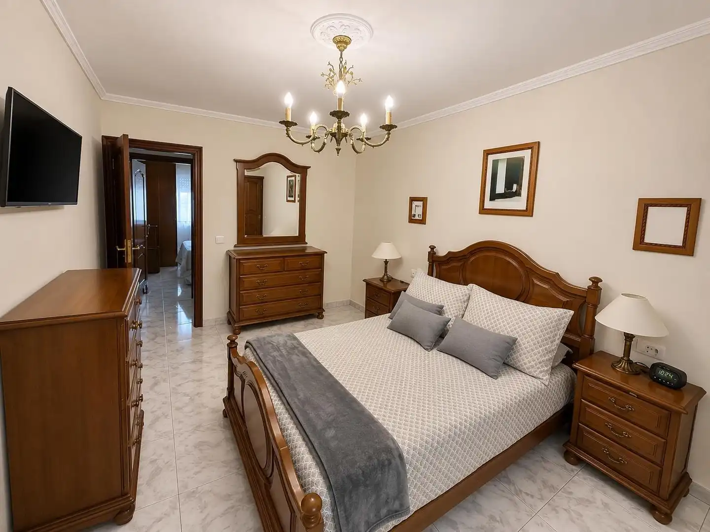Dormitori de Apartament en venda en A Pobra do Caramiñal amb Calefacció i Traster