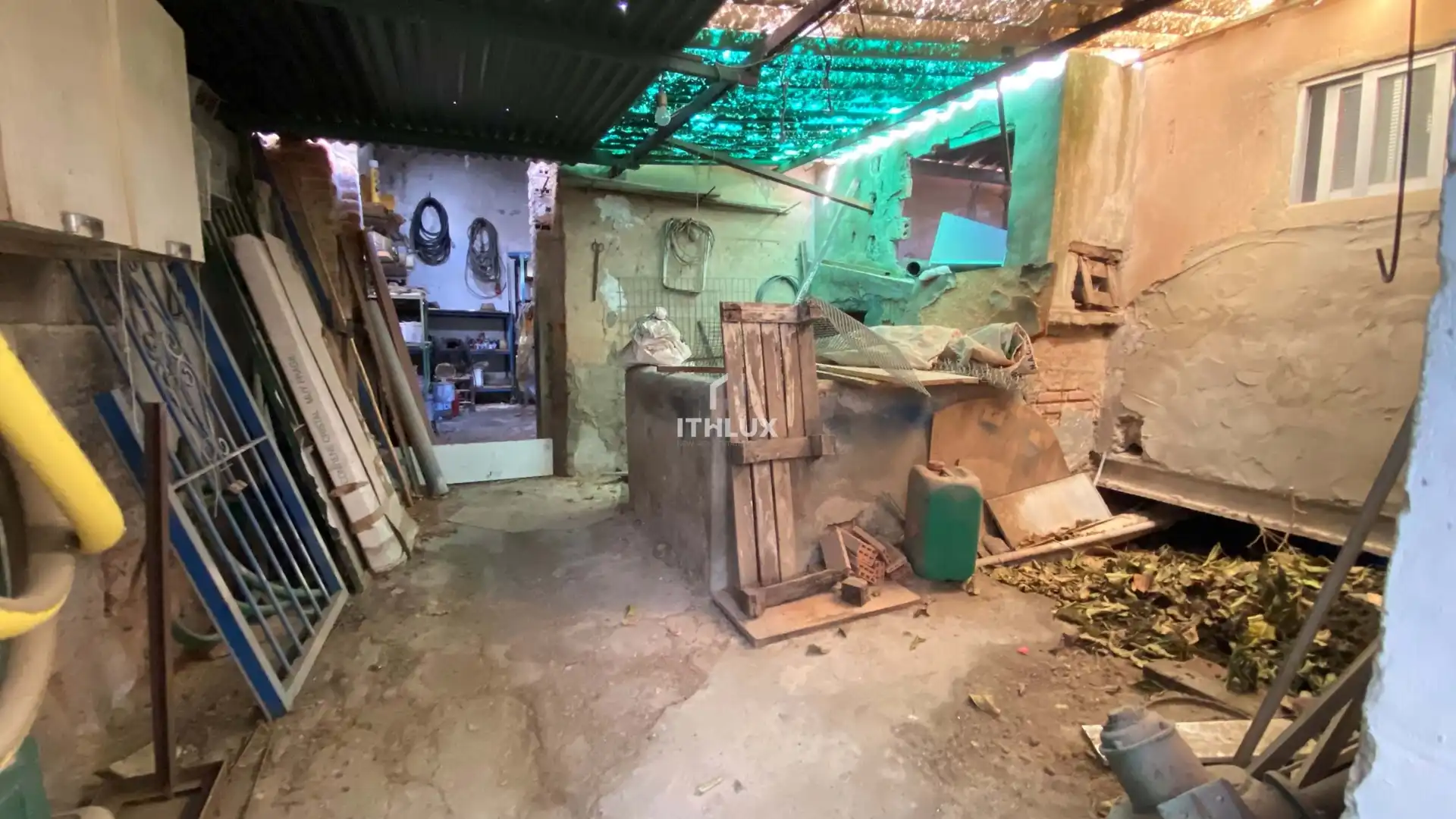 Casa adosada en venda en Don Benito amb Traster