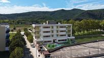 Vista exterior de Pis en venda en Santa Coloma de Farners amb Aire condicionat, Terrassa i Piscina comunitària