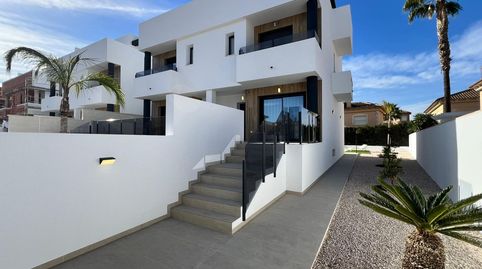 Modernas villas adosadas de nueva construccioacuten en Benferri, AlicanteExclusiva promocioacuten nueva en Benfis ParkDescubra est, imatge 5