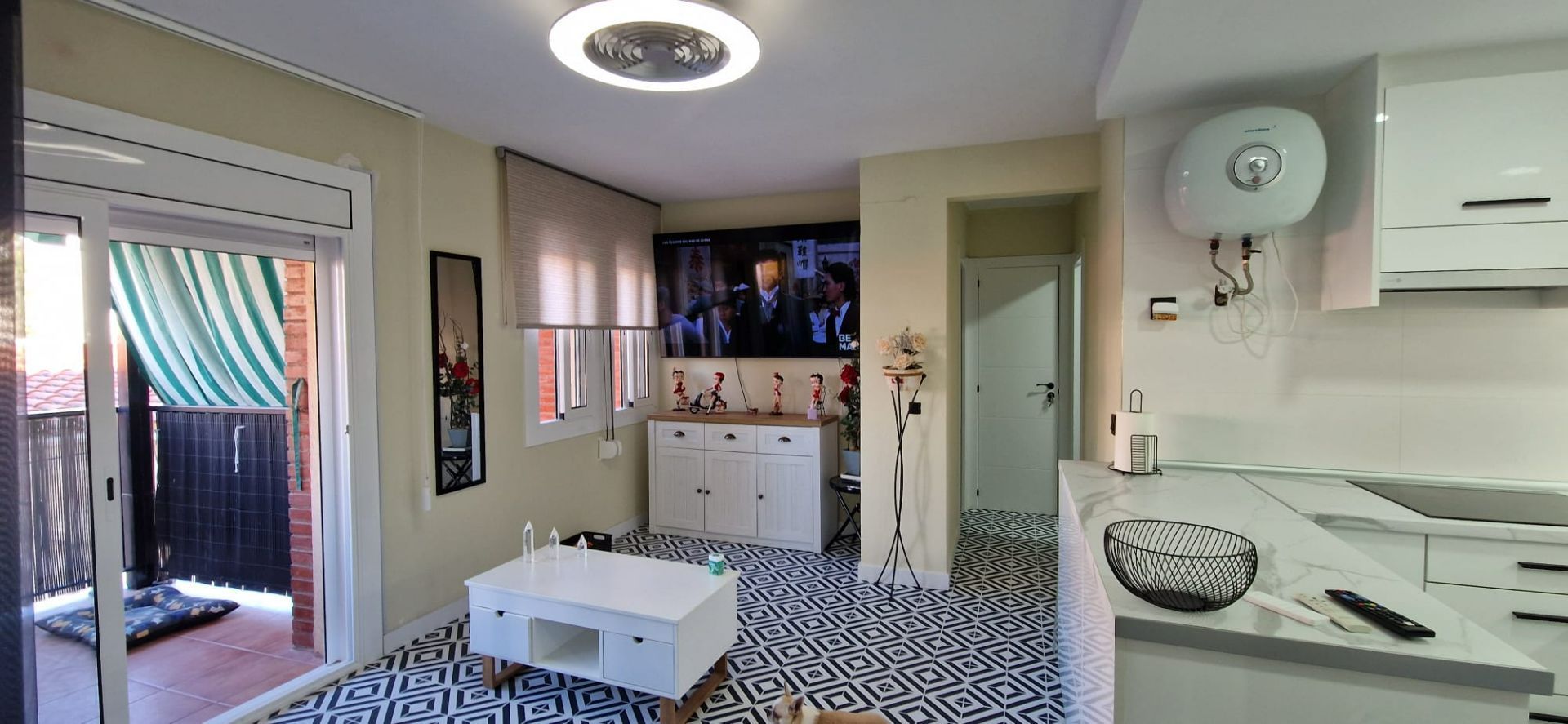 Living room of Flat for sale in Calafell  with Terrace and Storage room