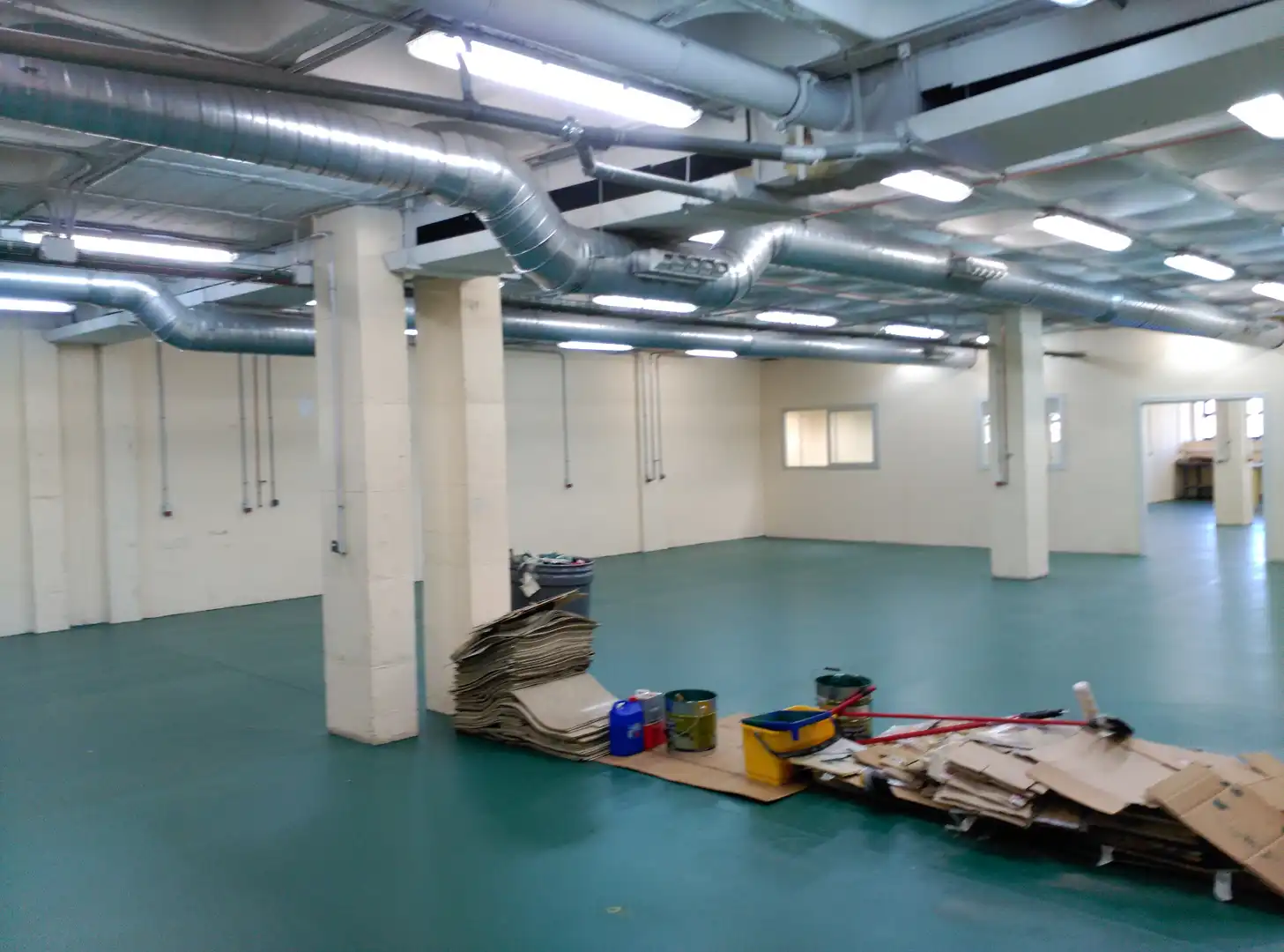 Office for sale in Madrid  with Air Conditioner, Heating and Internet