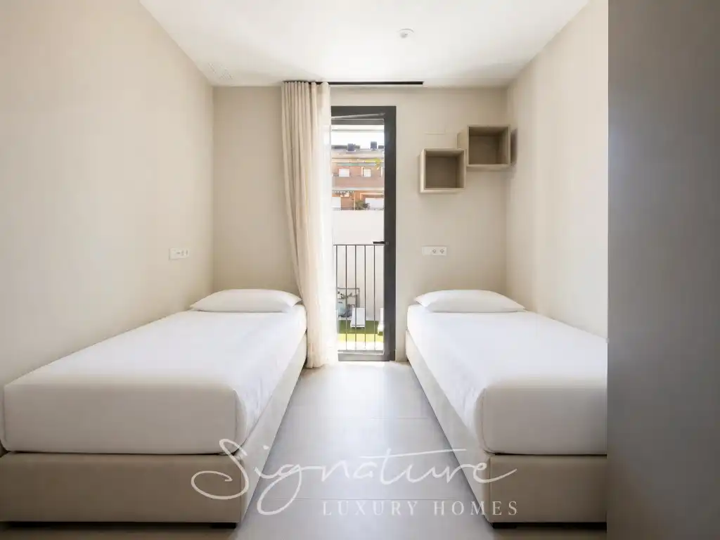 Habitación de Planta baja de alquiler en Barcelona con Aire acondicionado, Piscina y Amueblado
