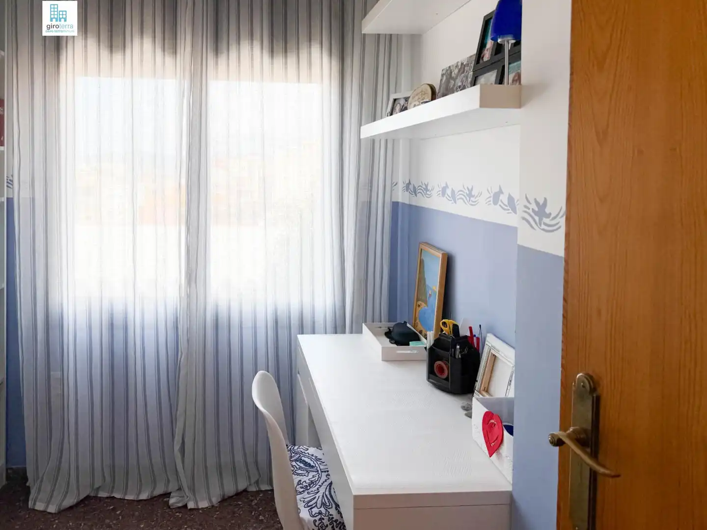 Schlafzimmer von Dachboden zum Verkauf in Blanes mit Terrasse