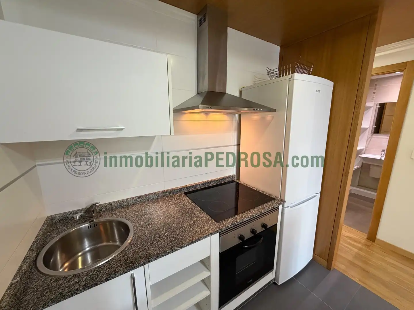 Apartament de lloguer a Calle GRECIA, Monte Porreiro