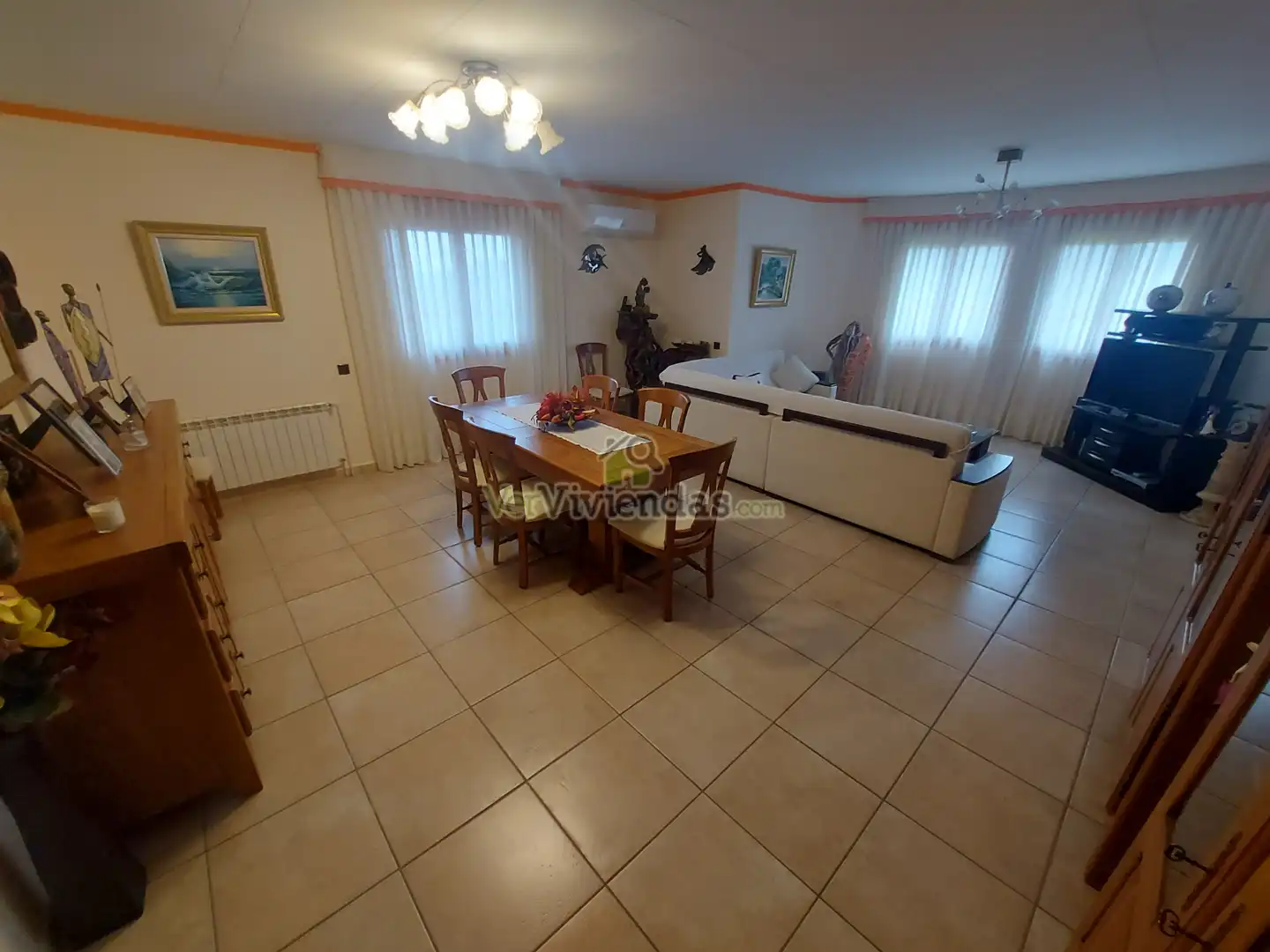 Sala d'estar de Casa o xalet en venda en Vallirana amb Aire condicionat, Calefacció i Jardí privat