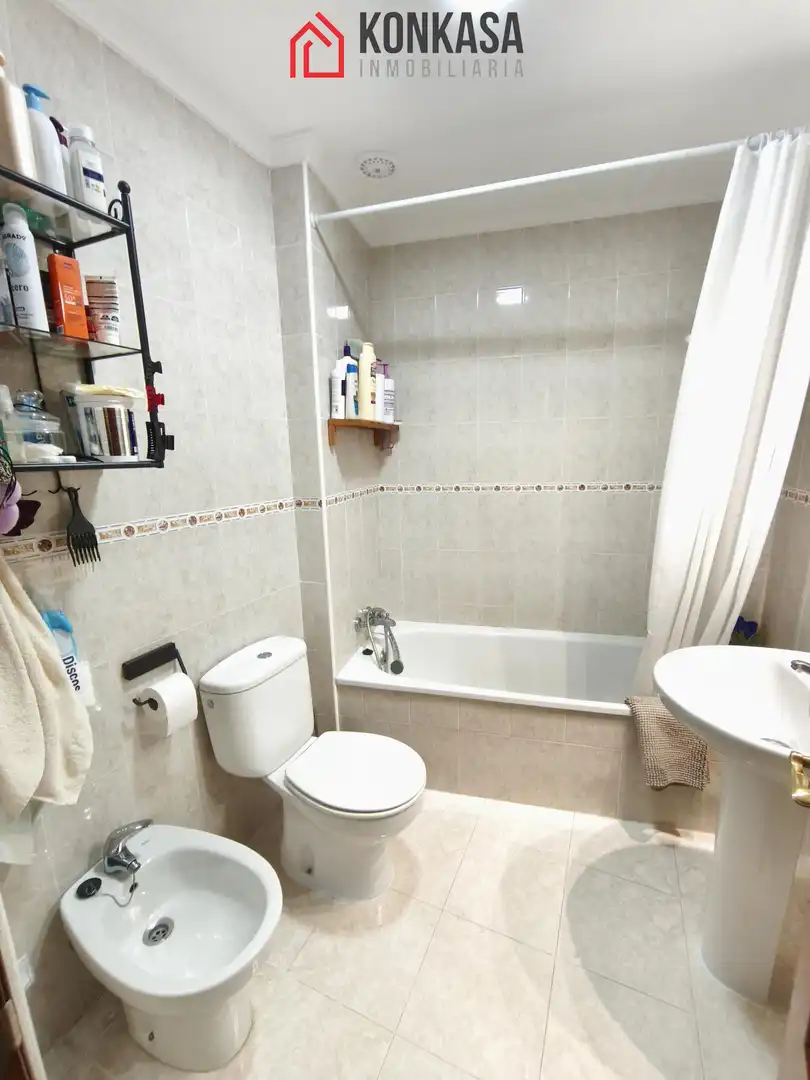 Badezimmer von Haus oder Chalet zum Verkauf in Arcos de la Frontera mit Klimaanlage, Terrasse und Abstellraum
