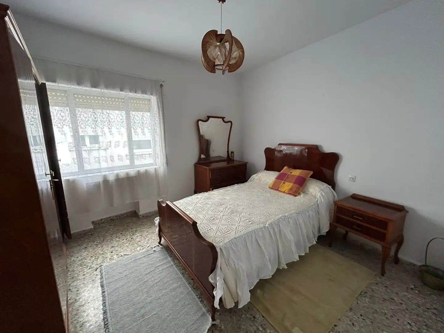 Habitación de Piso en venta en Valverde del Fresno con Trastero y Amueblado