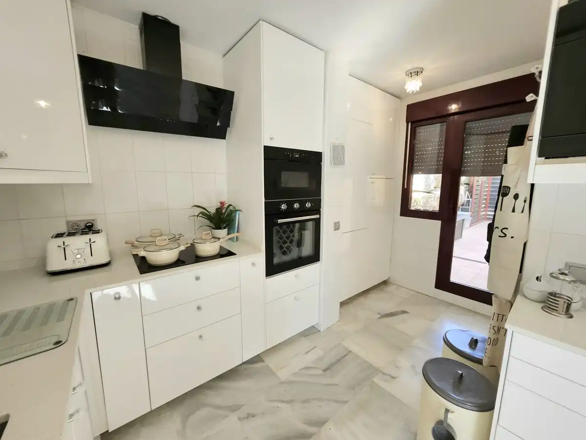 Casa con piscina en venta en Los Flamingos, imagen 5