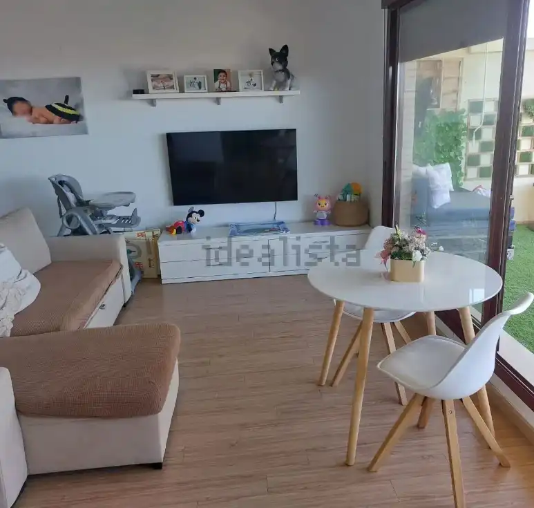 Living room of Duplexes for rent in Silla  with Air Conditioner, Terrace and Oven