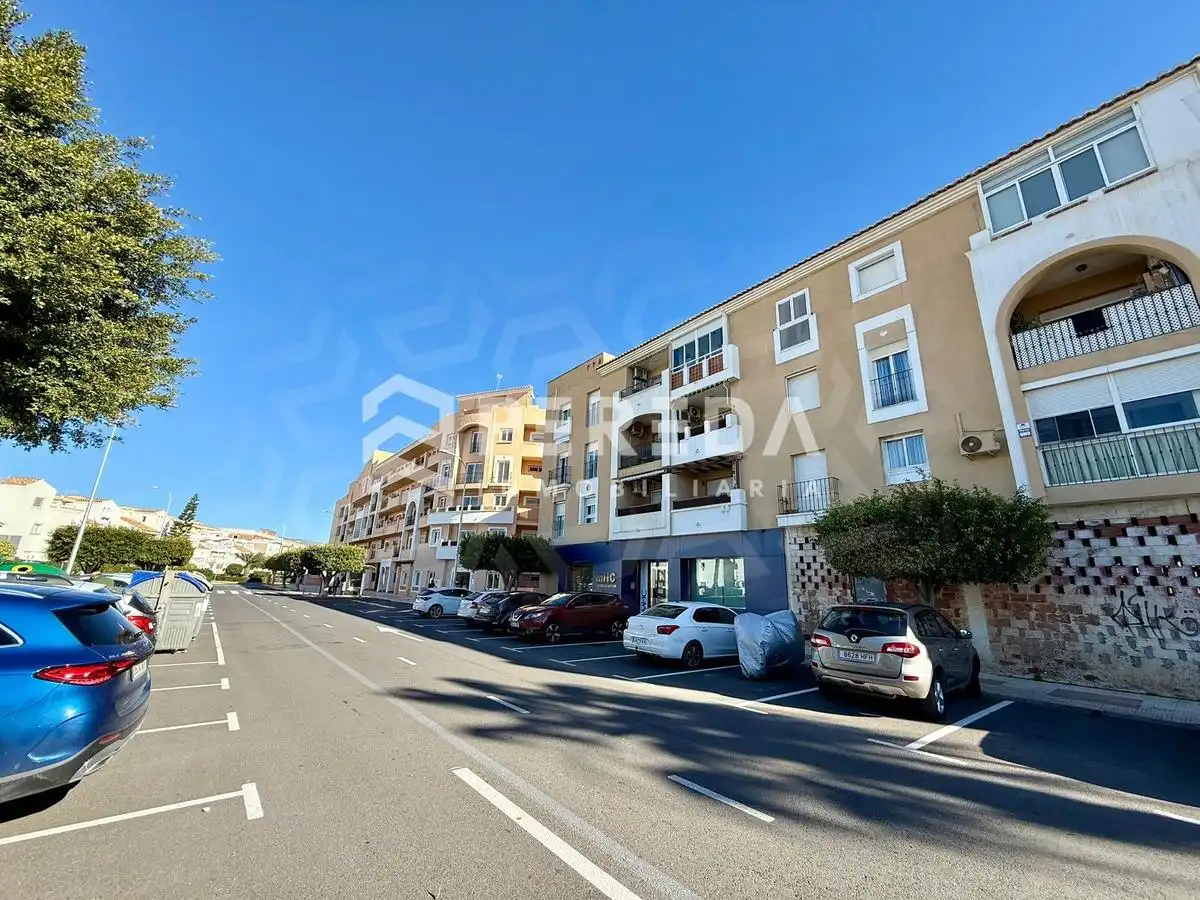 Vista exterior de Piso en venta en Roquetas de Mar con Jardín privado, Terraza y Balcón