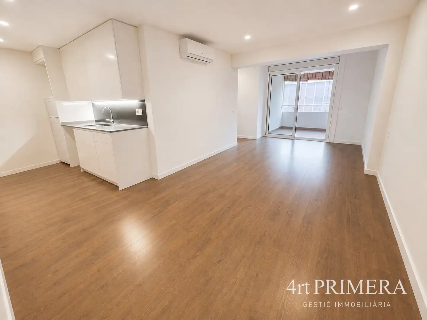Sala d'estar de Pis de lloguer en Granollers amb Aire condicionat, Calefacció i Parquet