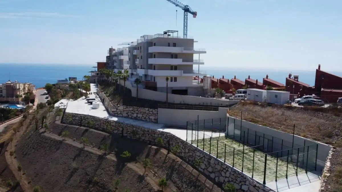Vista exterior de Planta baixa en venda en Torrox amb Moblat, Domòtica i Piscina comunitària