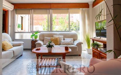 Sala d'estar de Pis en venda en Gandia amb Terrassa i Balcó